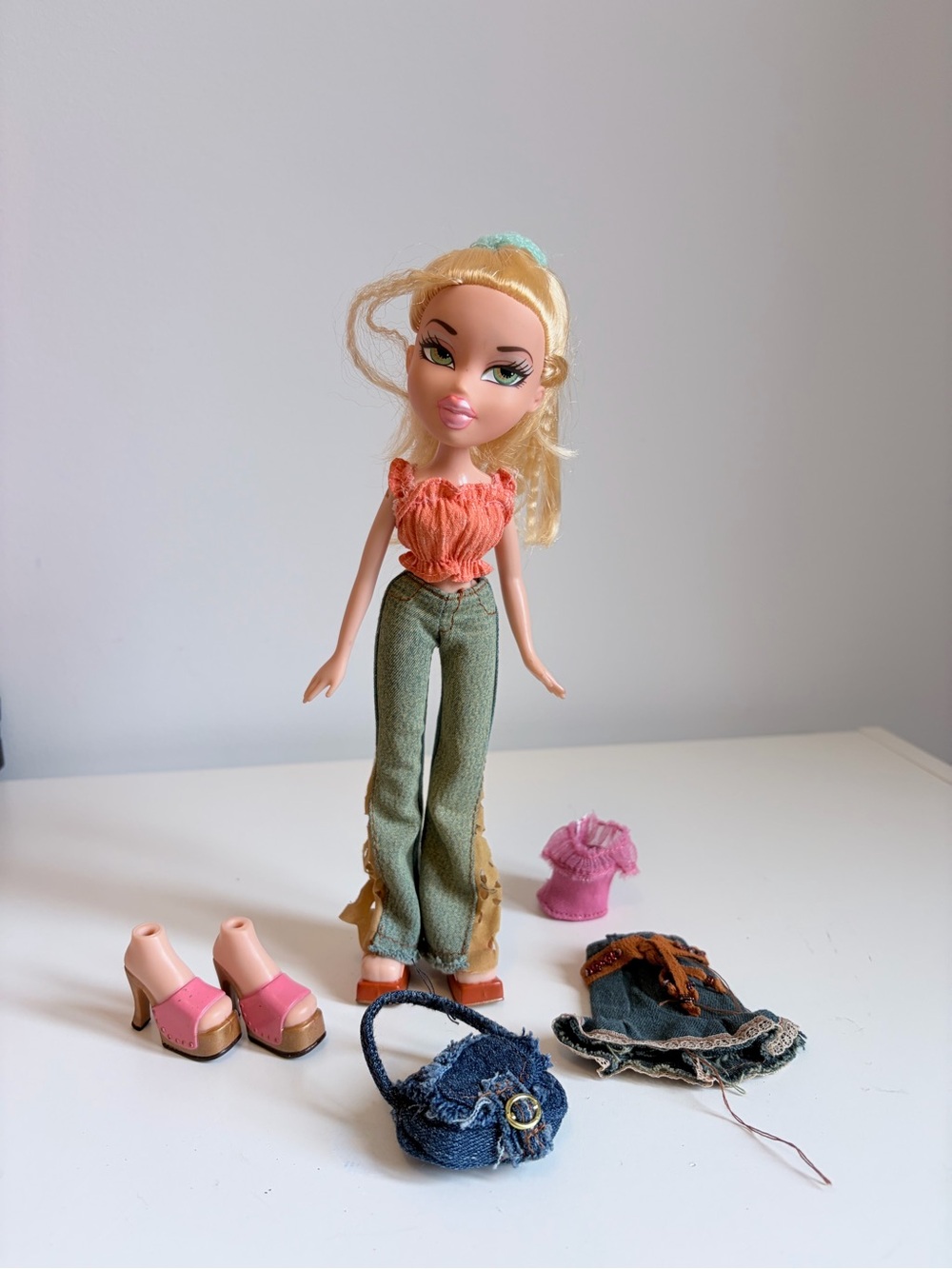 Bratz Strut It Cloe Doll Near Complete